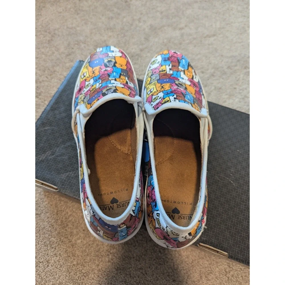 NIB Nurse Mates Adela Multi Color Animals Slip On Slip Resistant Size 6.5 - Picture 2 of 7